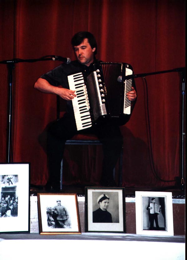 Leyland Accordion Club 10th May 2000